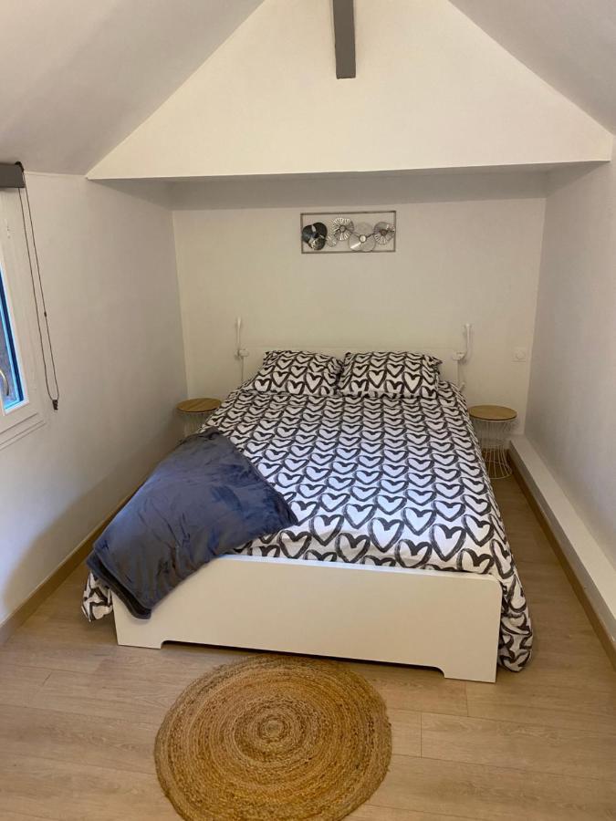 Le Marais Vous - Duplex En Centre-Ville. Provins Luaran gambar